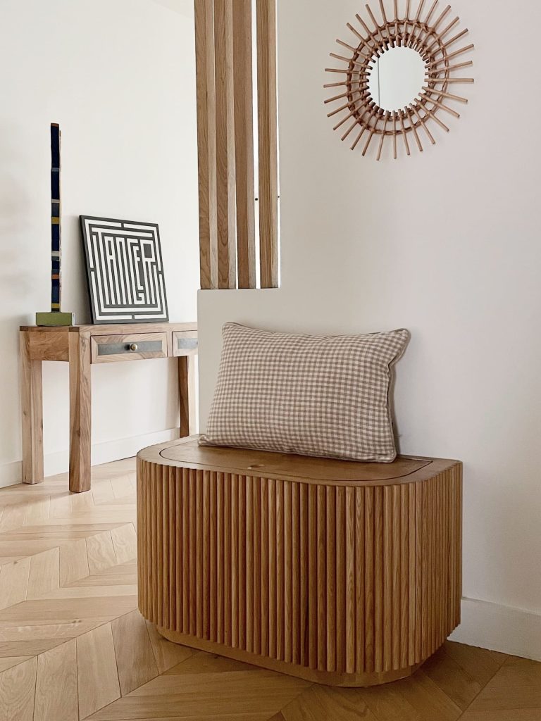banquette sur mesure réalisée en chêne avec des demi-ronds