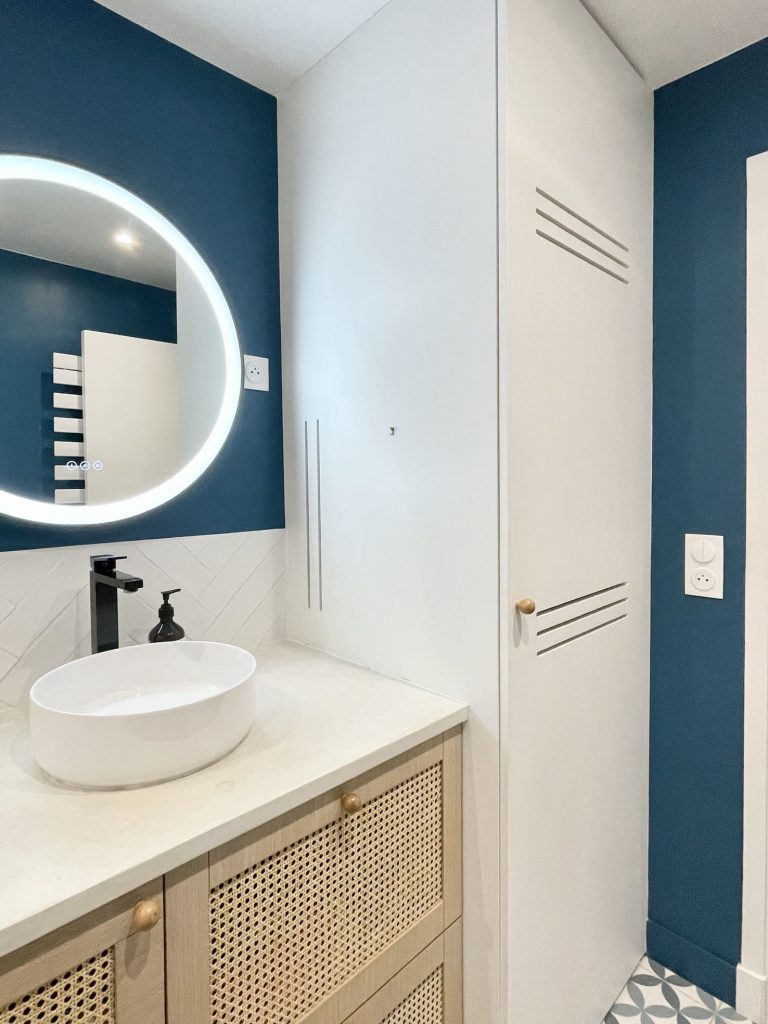 comment cacher les machines dans la salle de bain